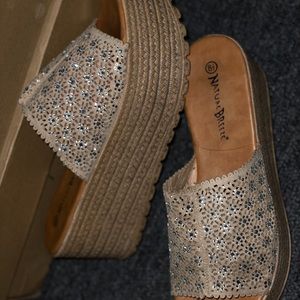 Women’s summer shoe
